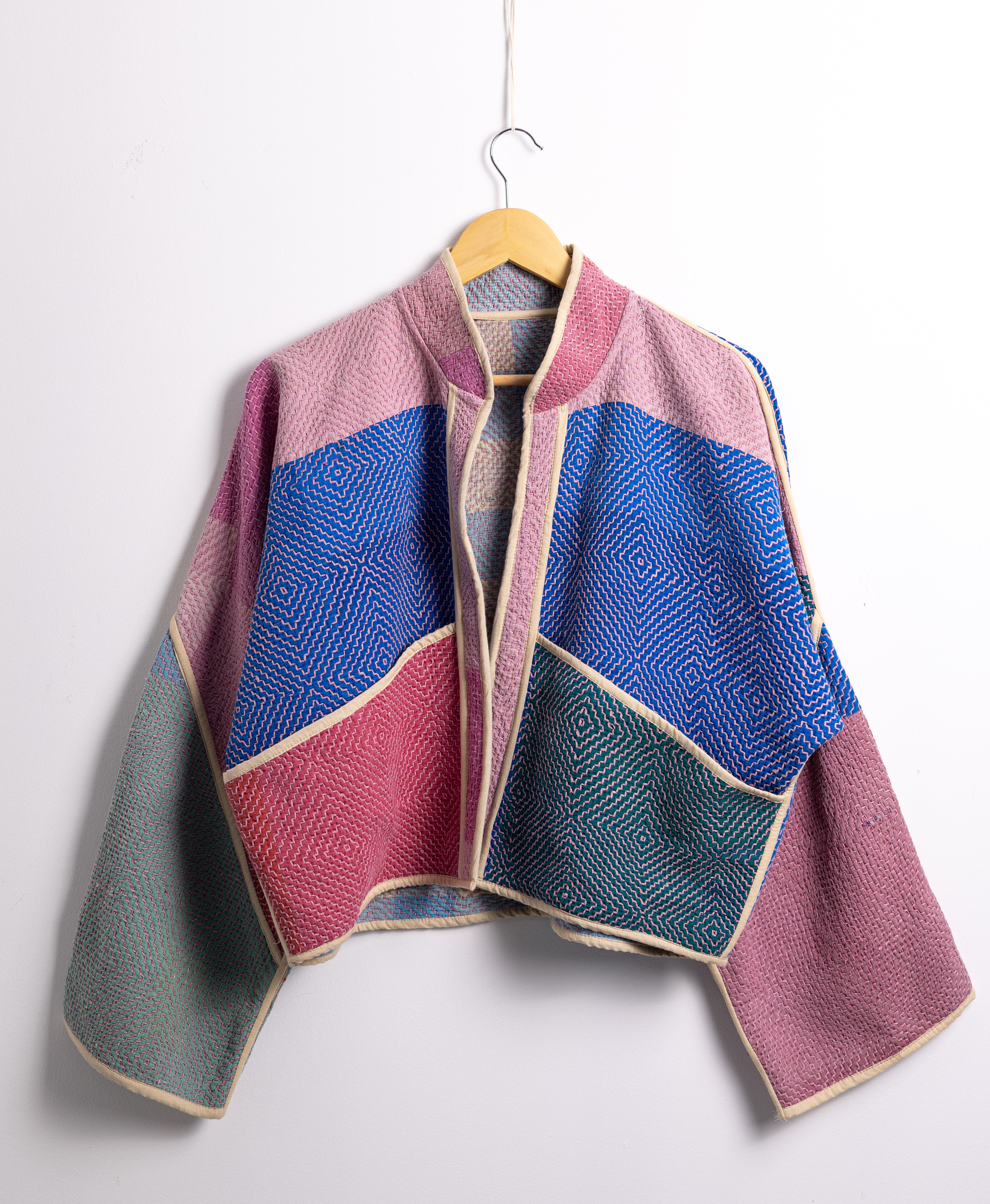 Diya Cropped Jacket AJ21
