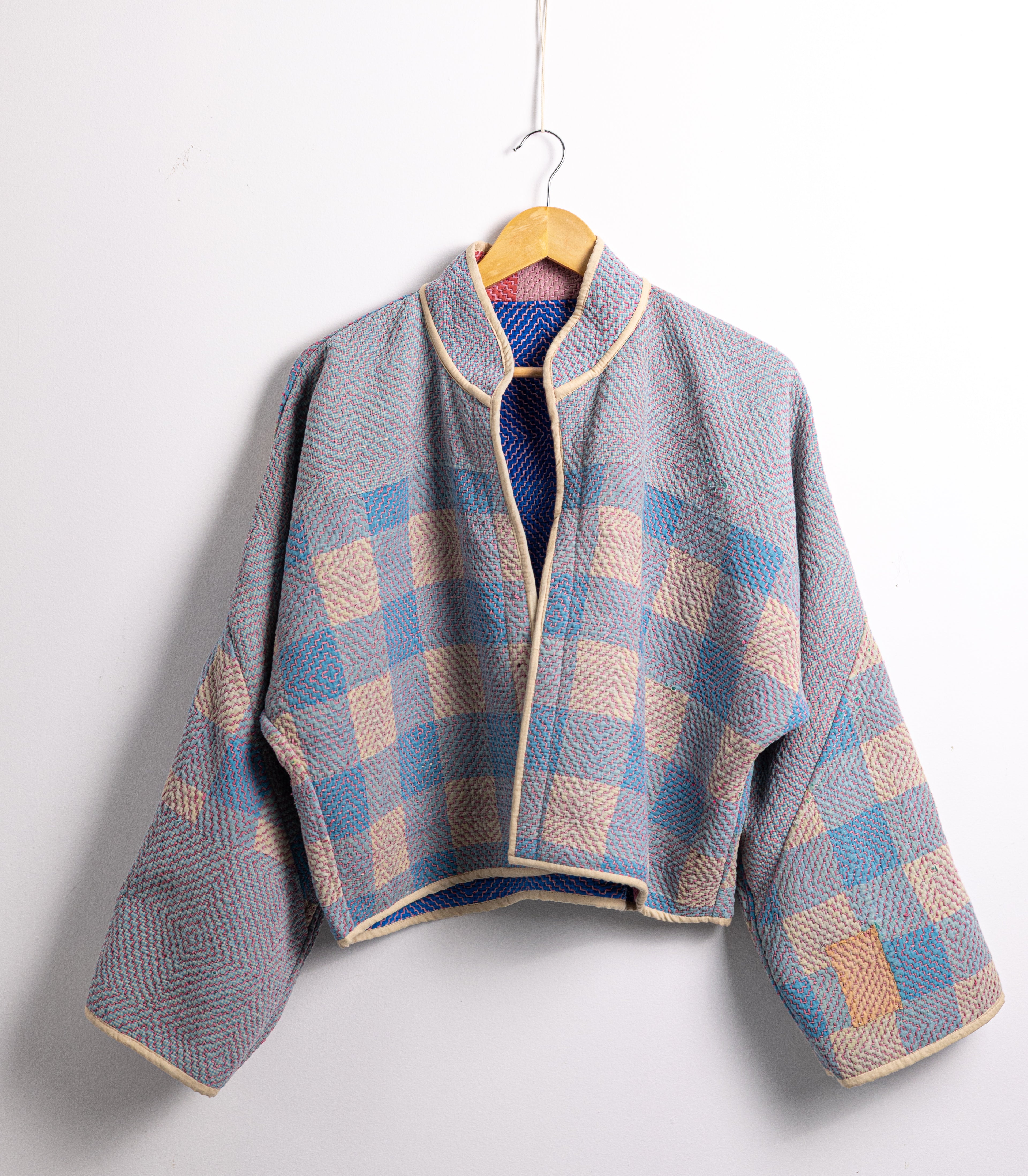 Diya Cropped Jacket AJ21
