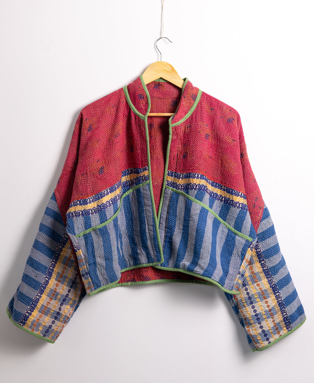 Diya Cropped Jacket - Light AJ22