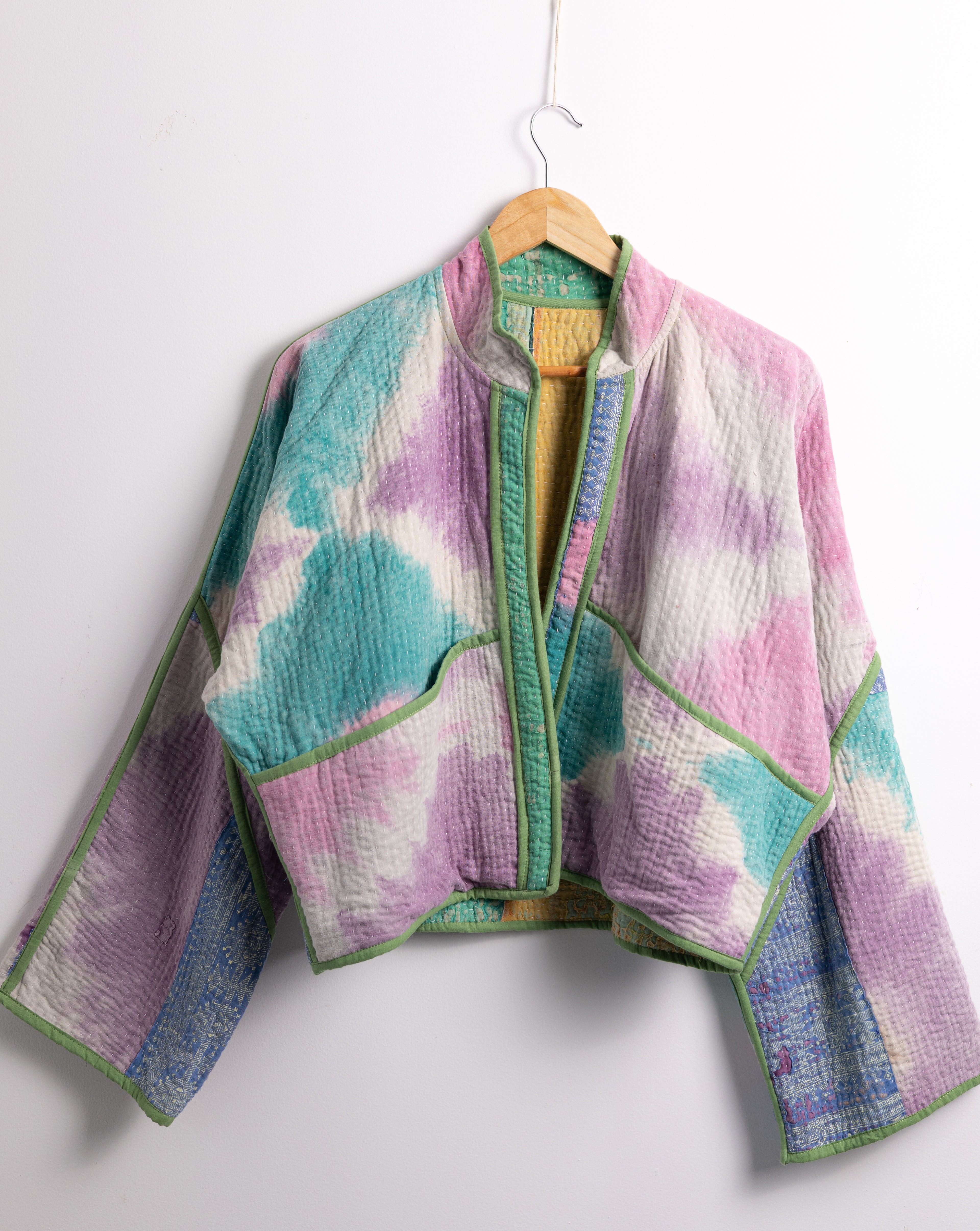Diya Cropped Jacket - Light AJ25