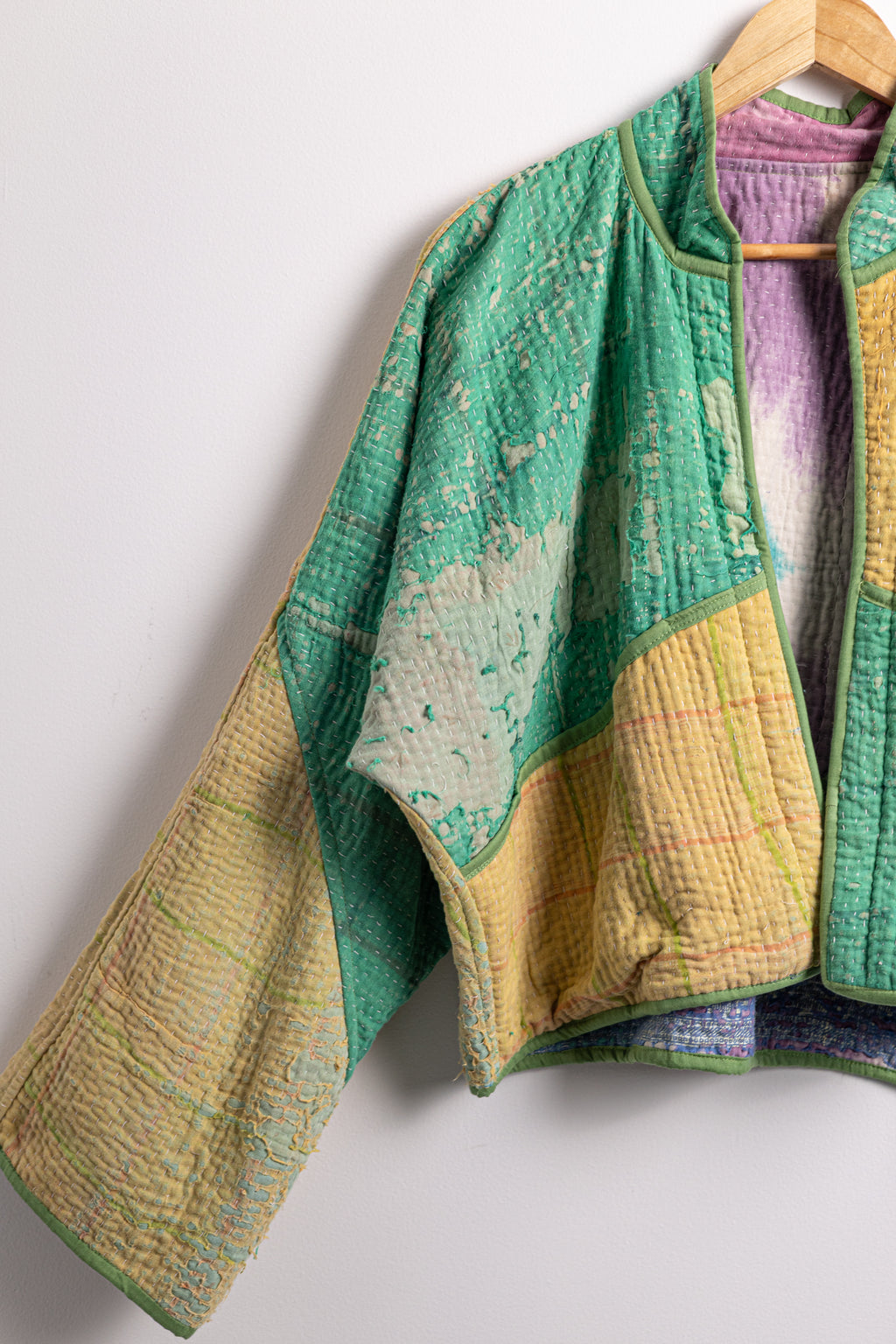 Diya Cropped Jacket - Light AJ25
