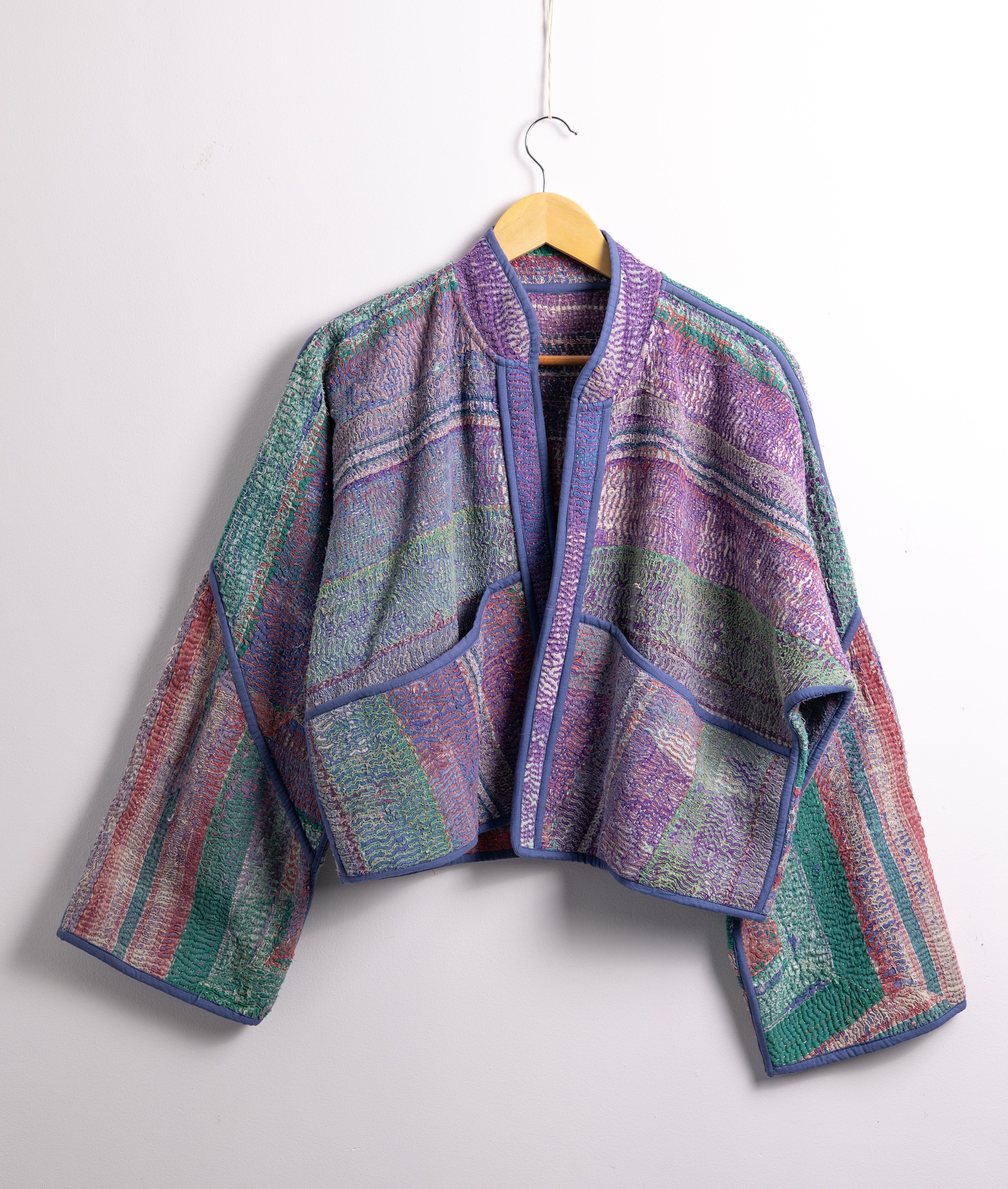 Diya Cropped Jacket AJ26