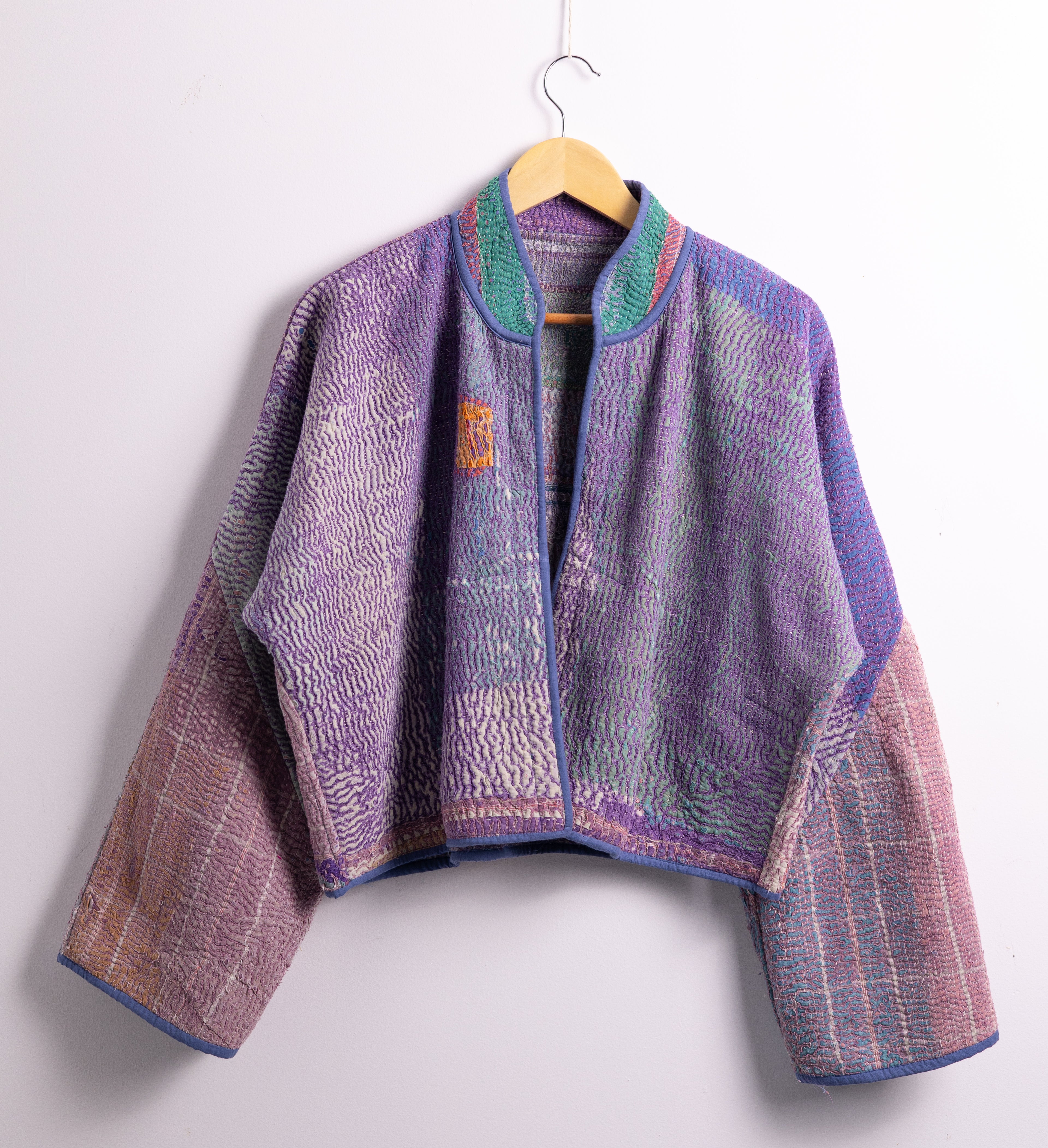 Diya Cropped Jacket AJ26