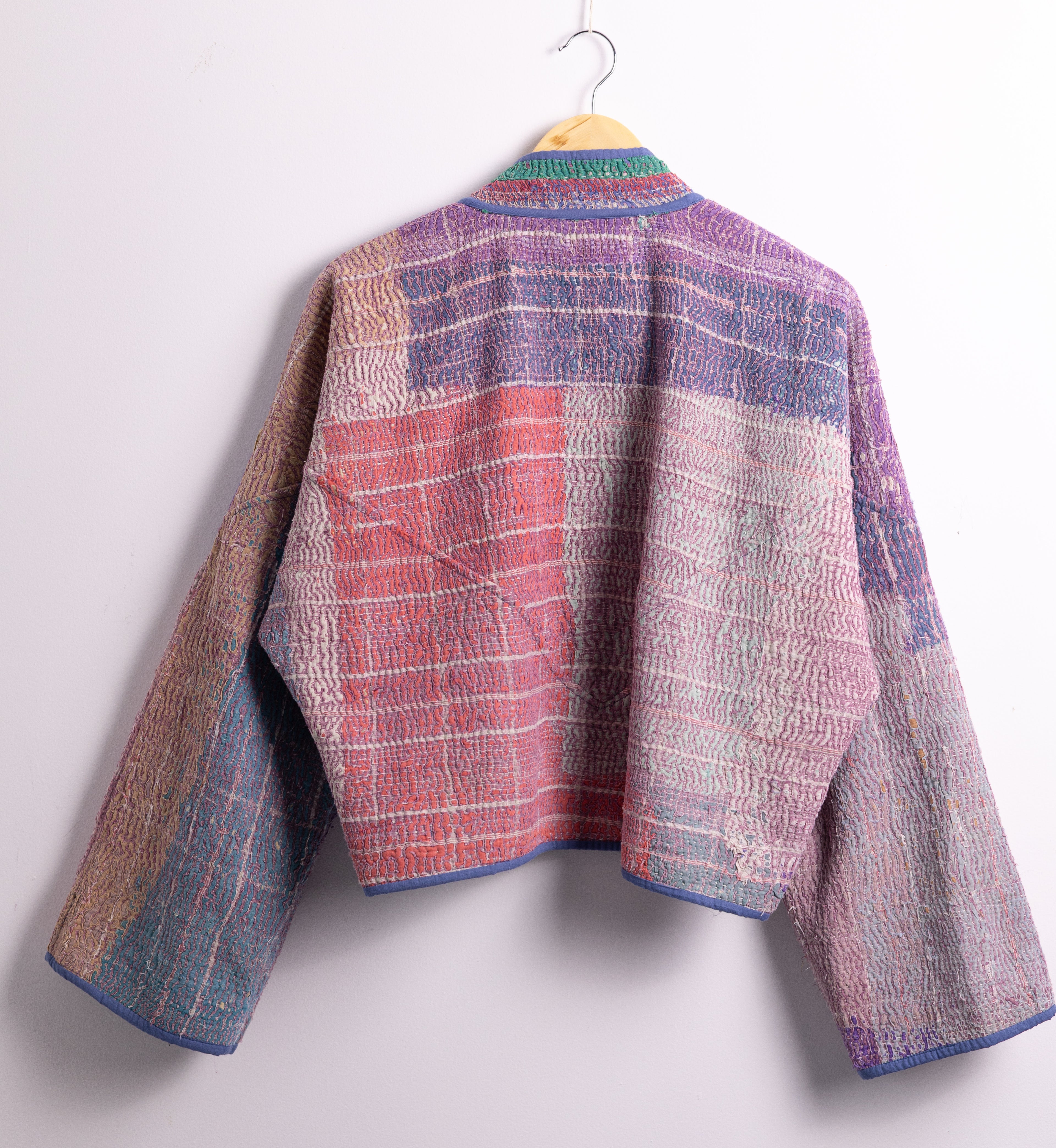Diya Cropped Jacket AJ26