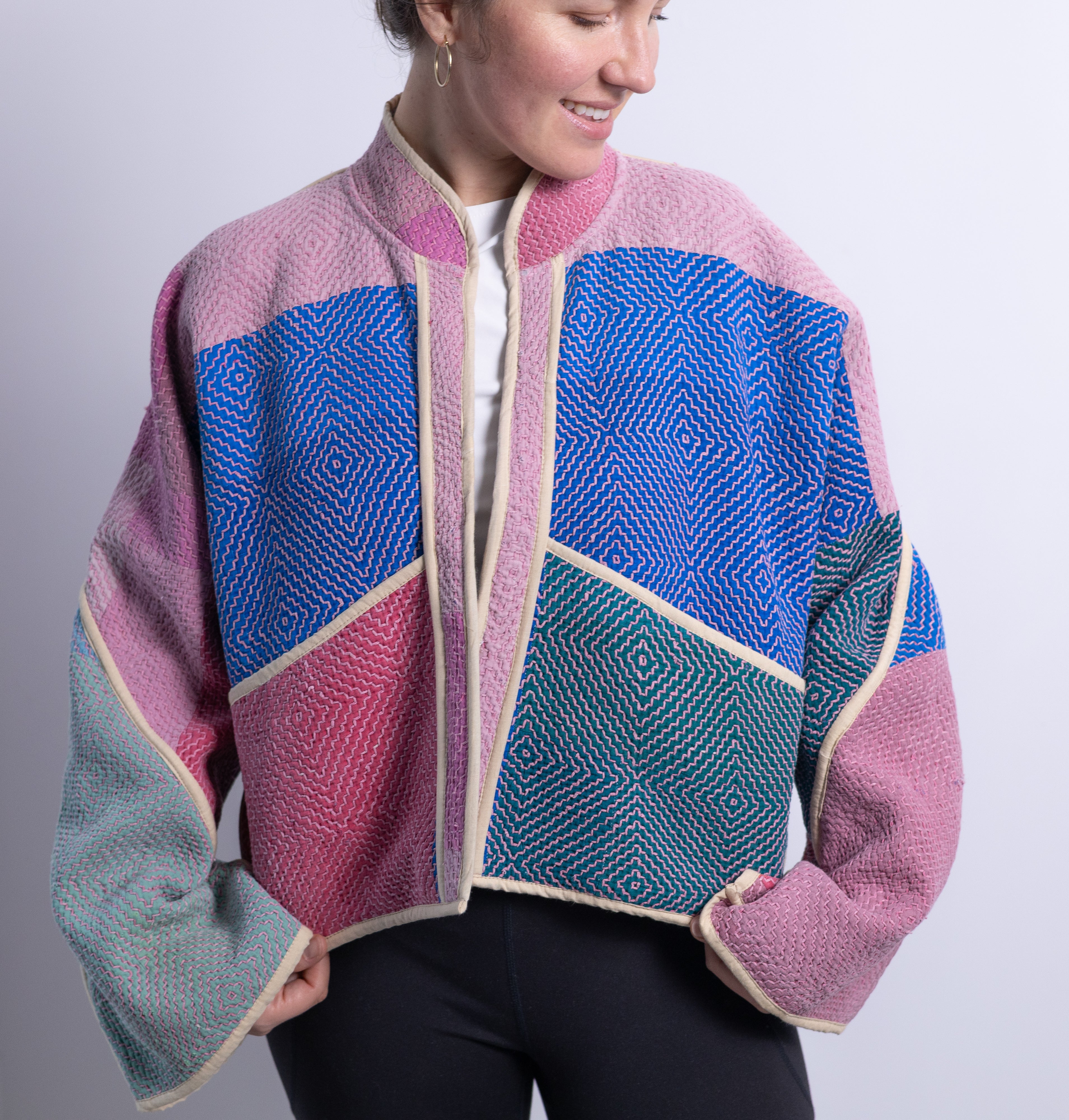 Diya Cropped Jacket AJ21