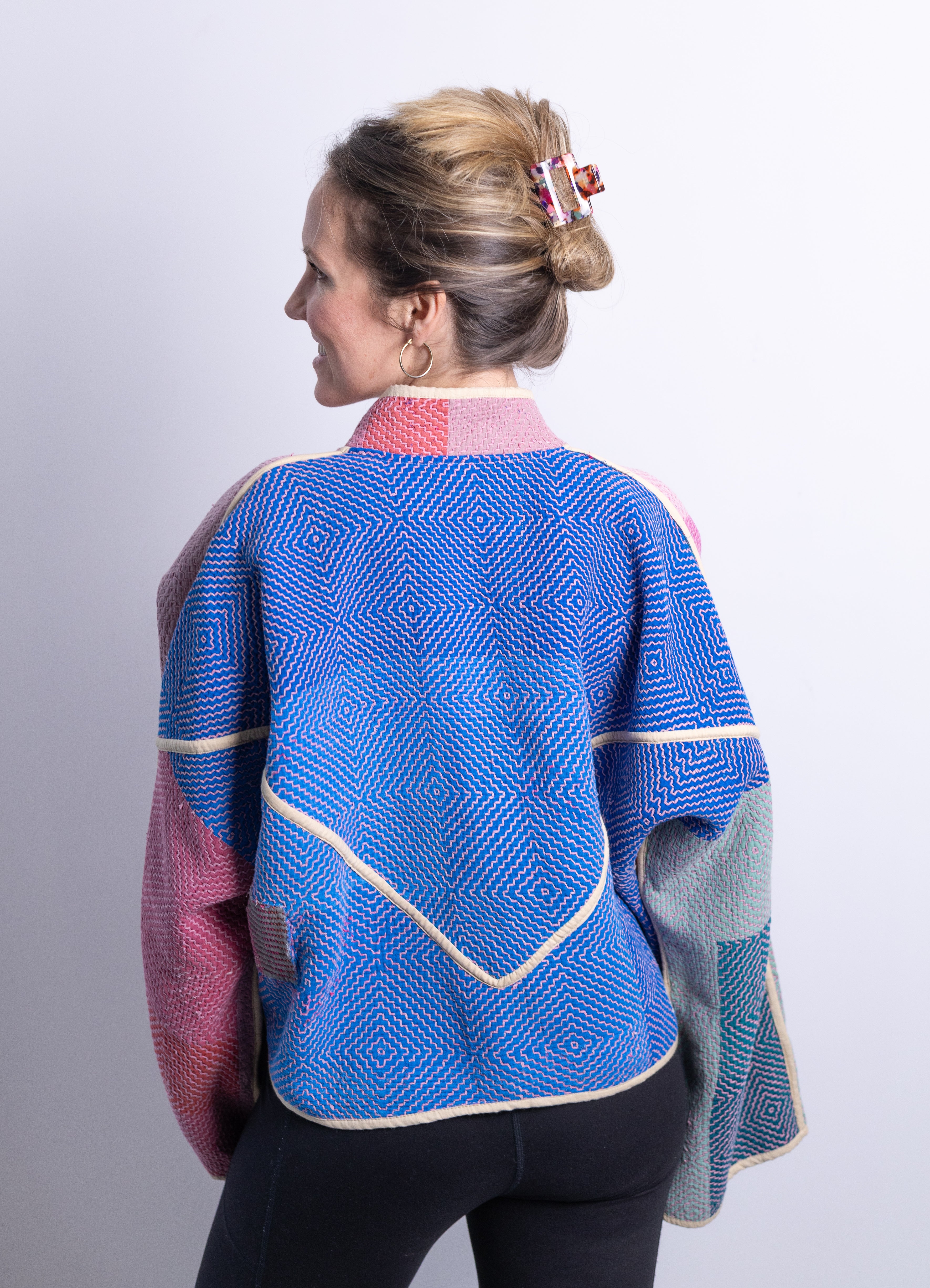 Diya Cropped Jacket AJ21