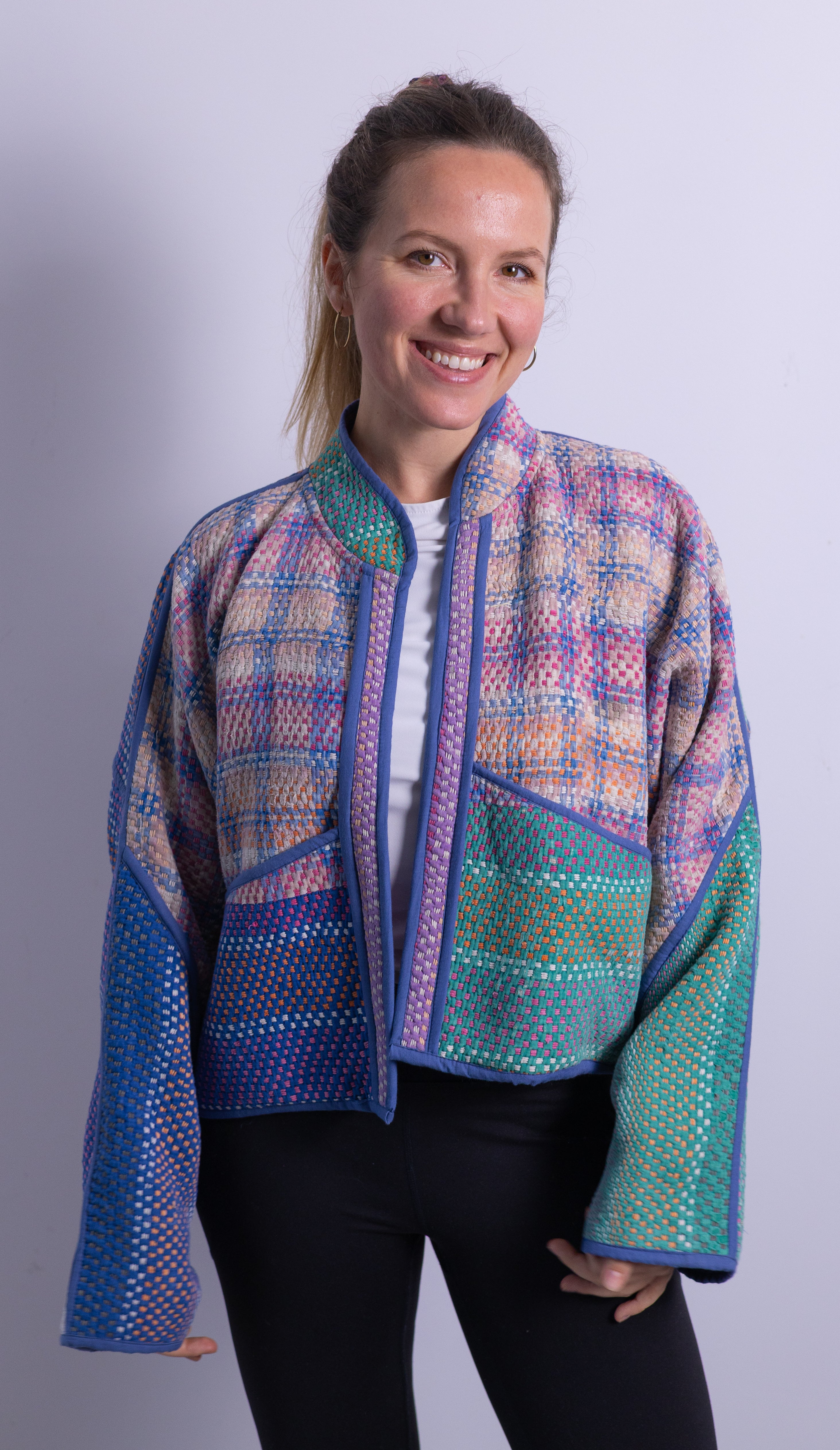 Diya Cropped Jacket AJ20