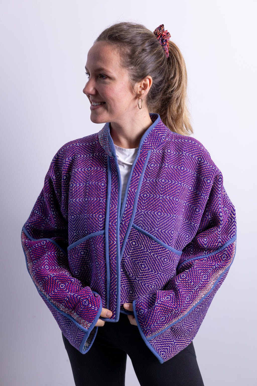 Diya Cropped Jacket AJ24