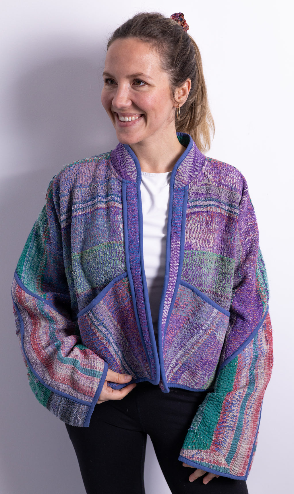 Diya Cropped Jacket AJ26