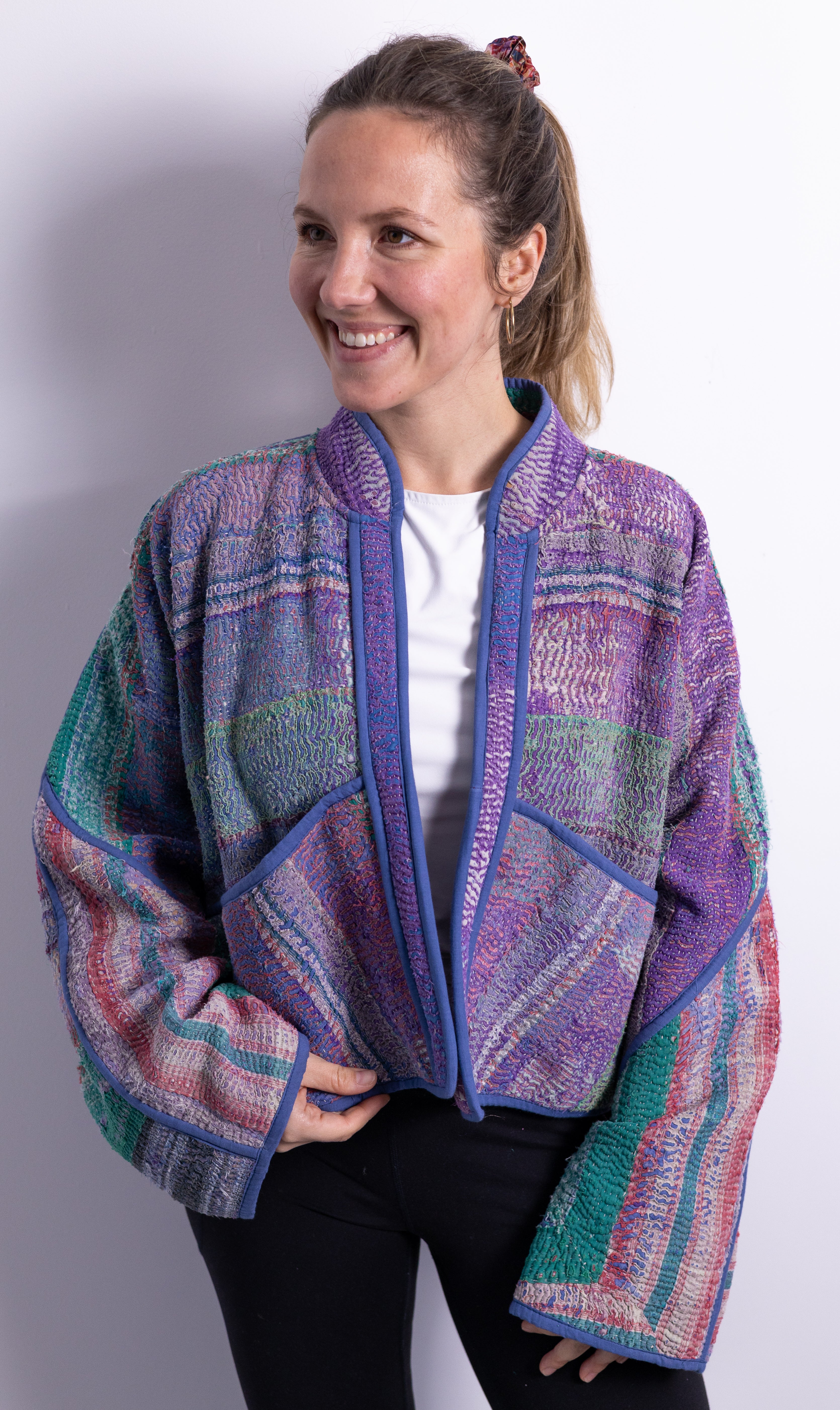 Diya Cropped Jacket AJ26