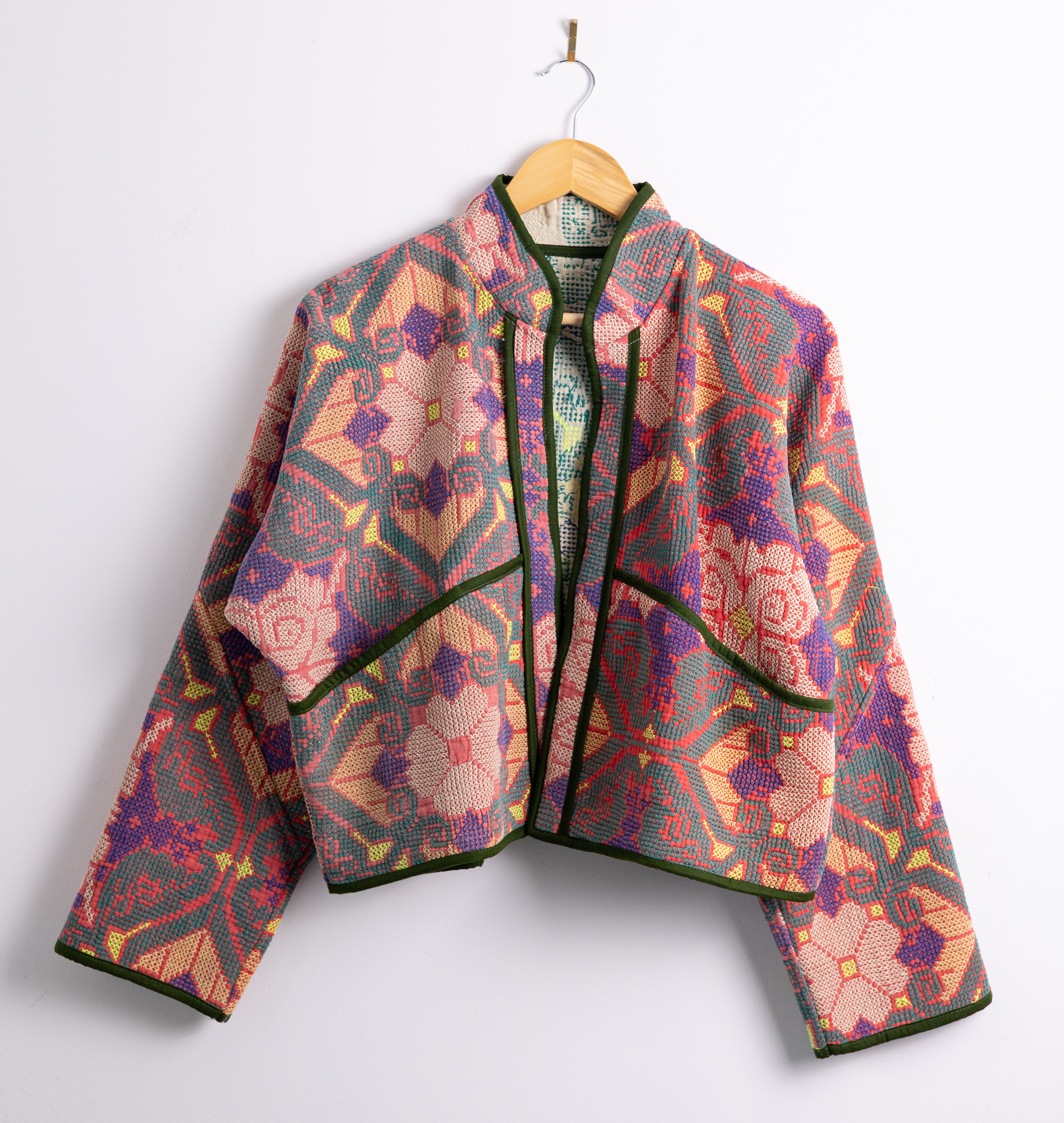 Mira Cropped Jacket AJ33