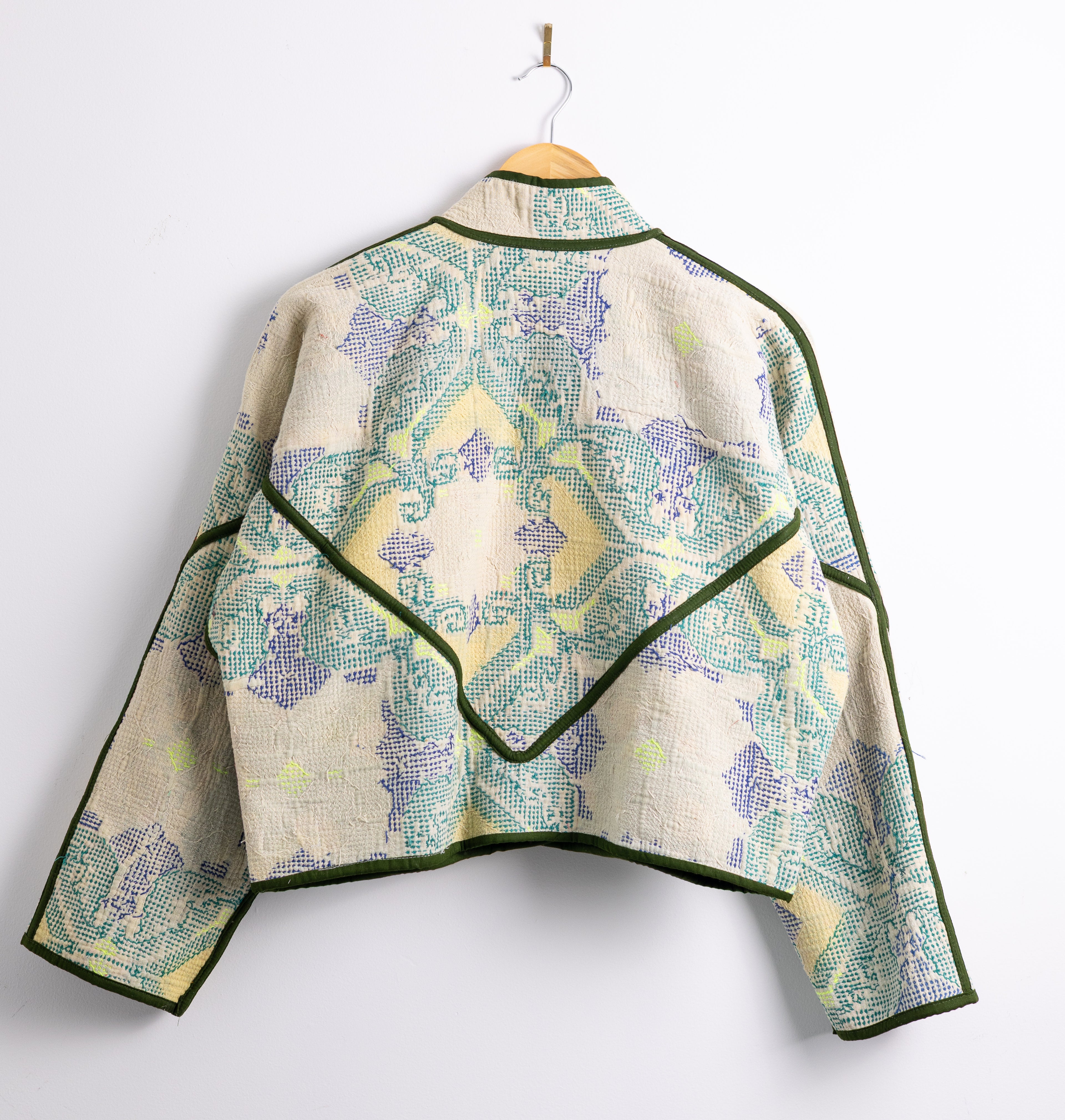 Mira Cropped Jacket AJ33