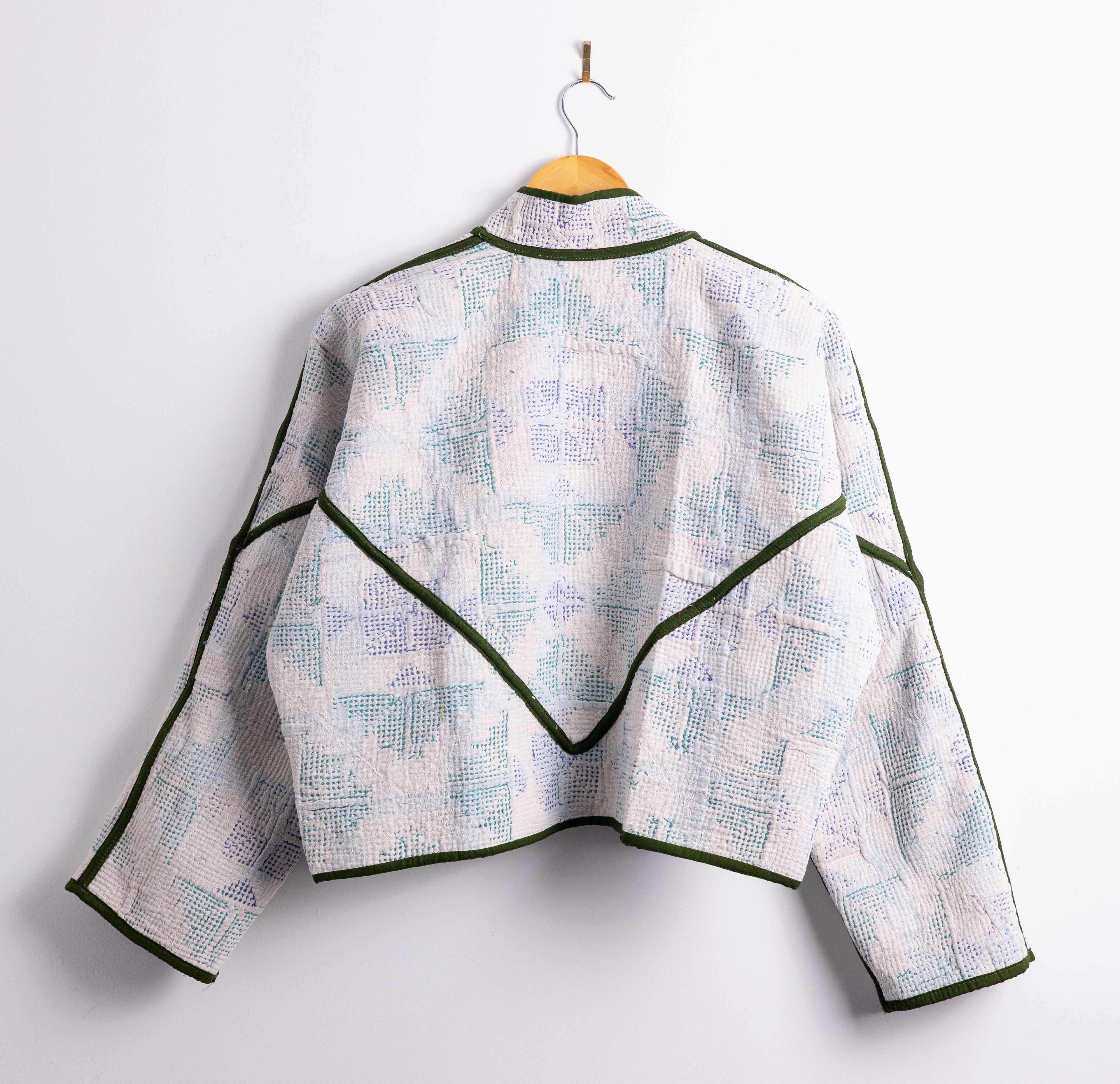 Mira Cropped Jacket AJ42