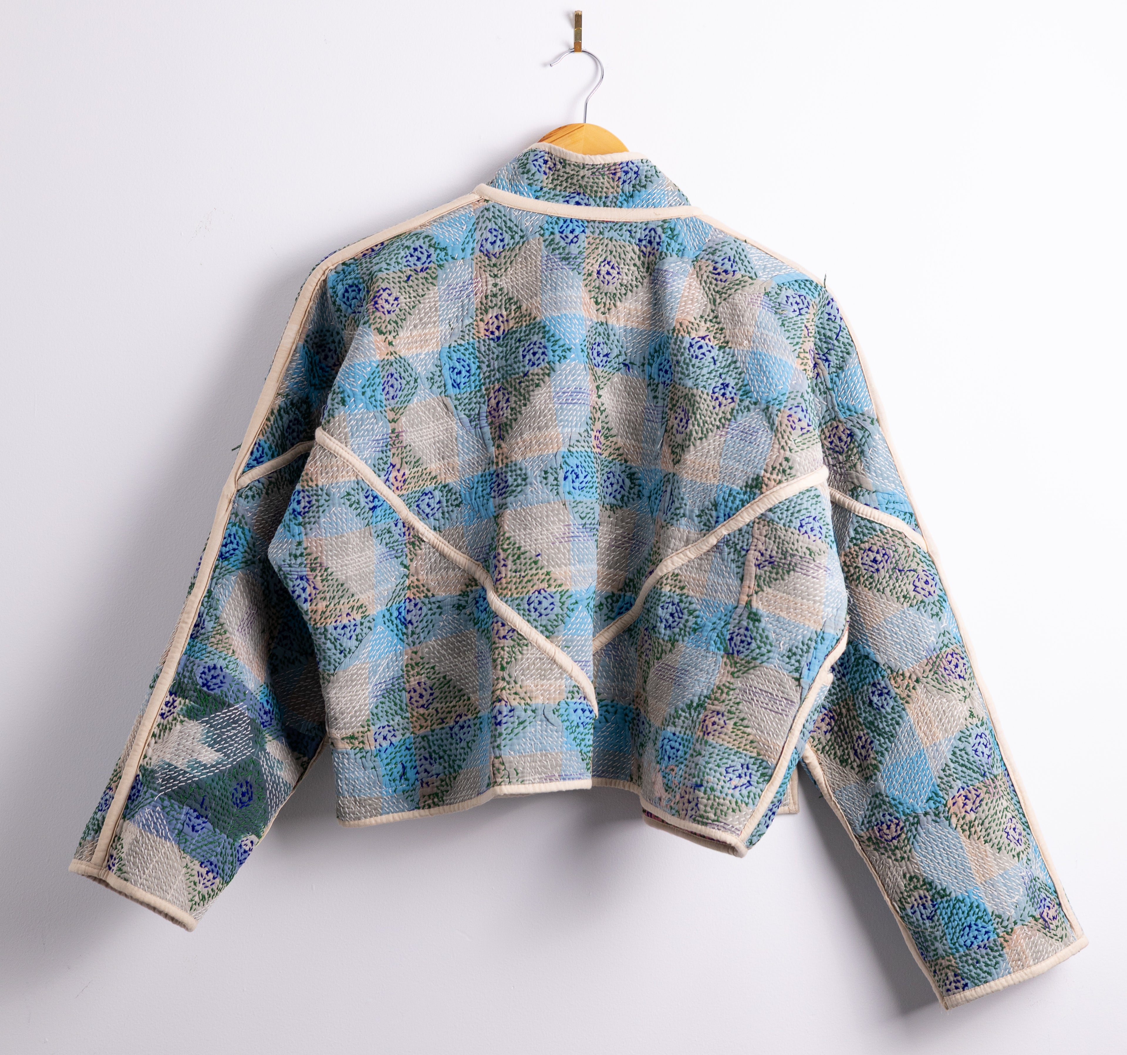 Mira Cropped Jacket AJ43
