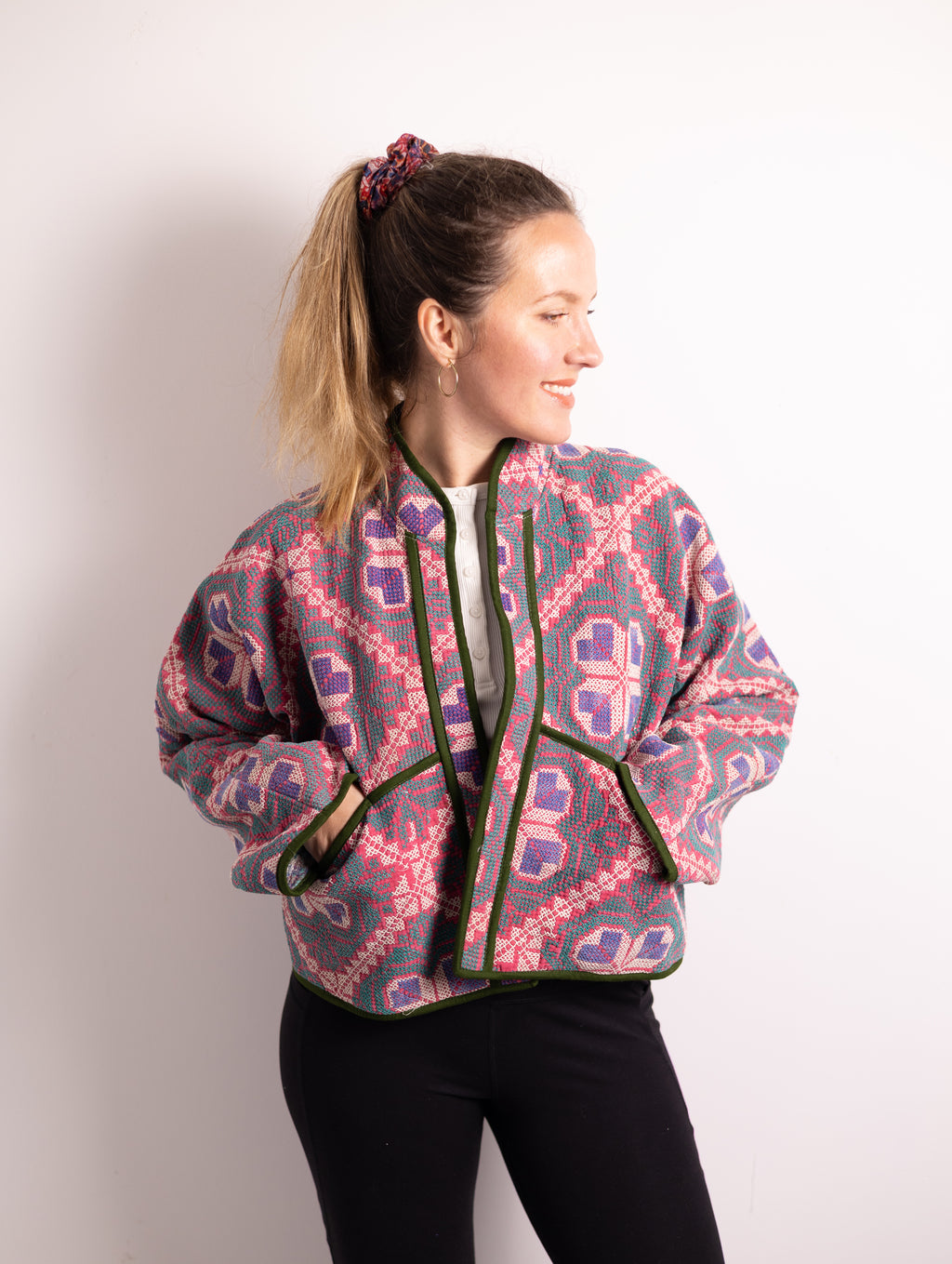 Mira Cropped Jacket AJ32
