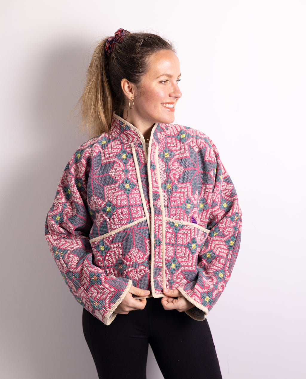 Mira Cropped Jacket AJ39
