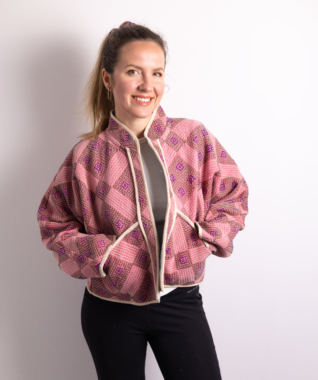 Mira Cropped Jacket AJ43